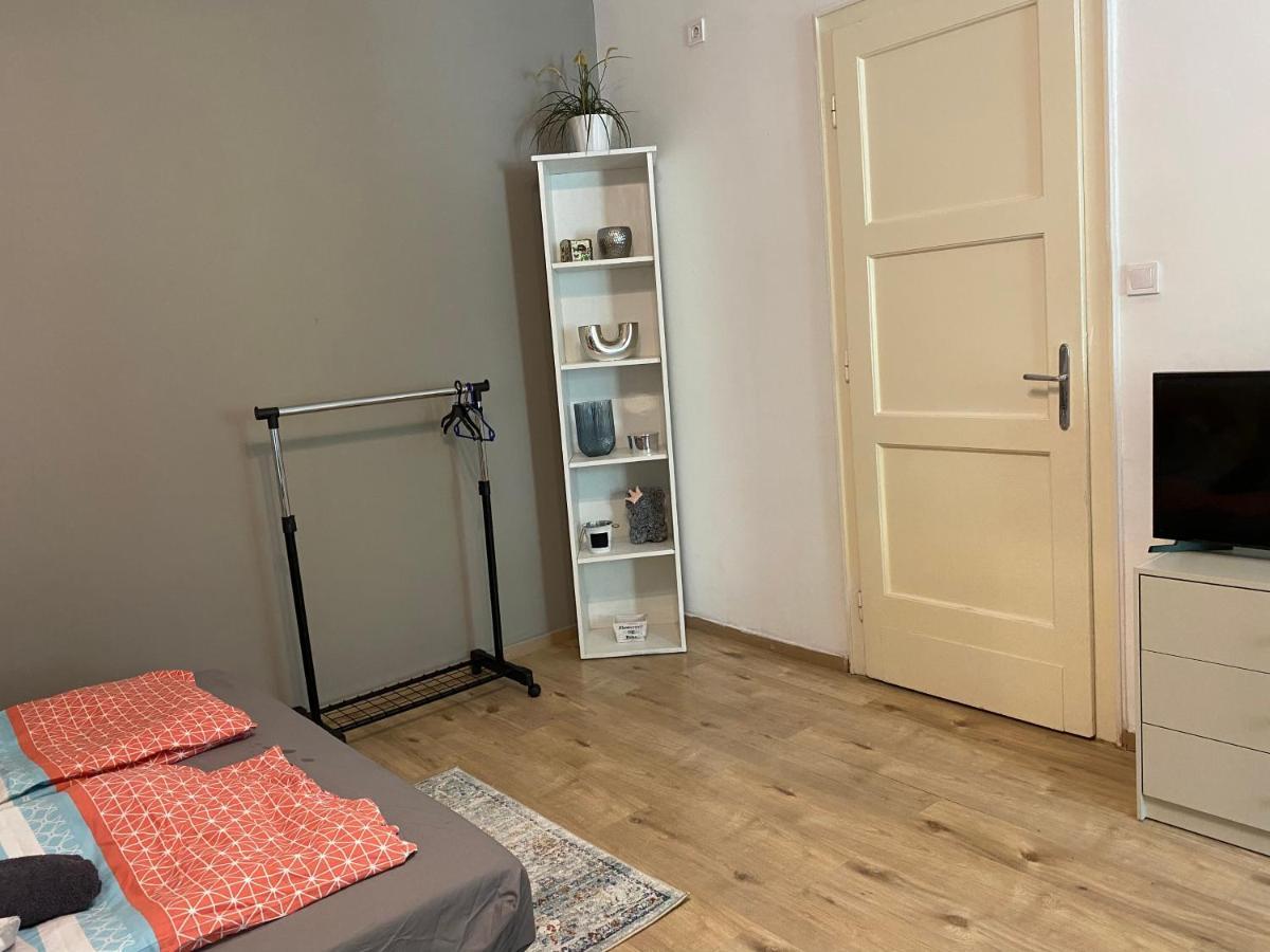 Habibi Apartman Budapeste Exterior foto
